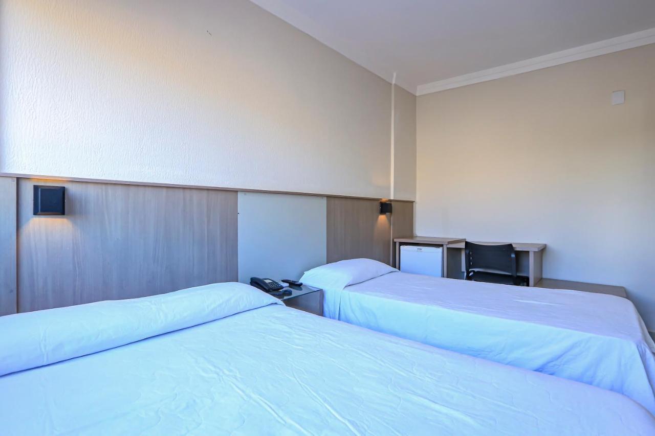 Iguassu Express Hotel Фос-ду-Игуасу Экстерьер фото